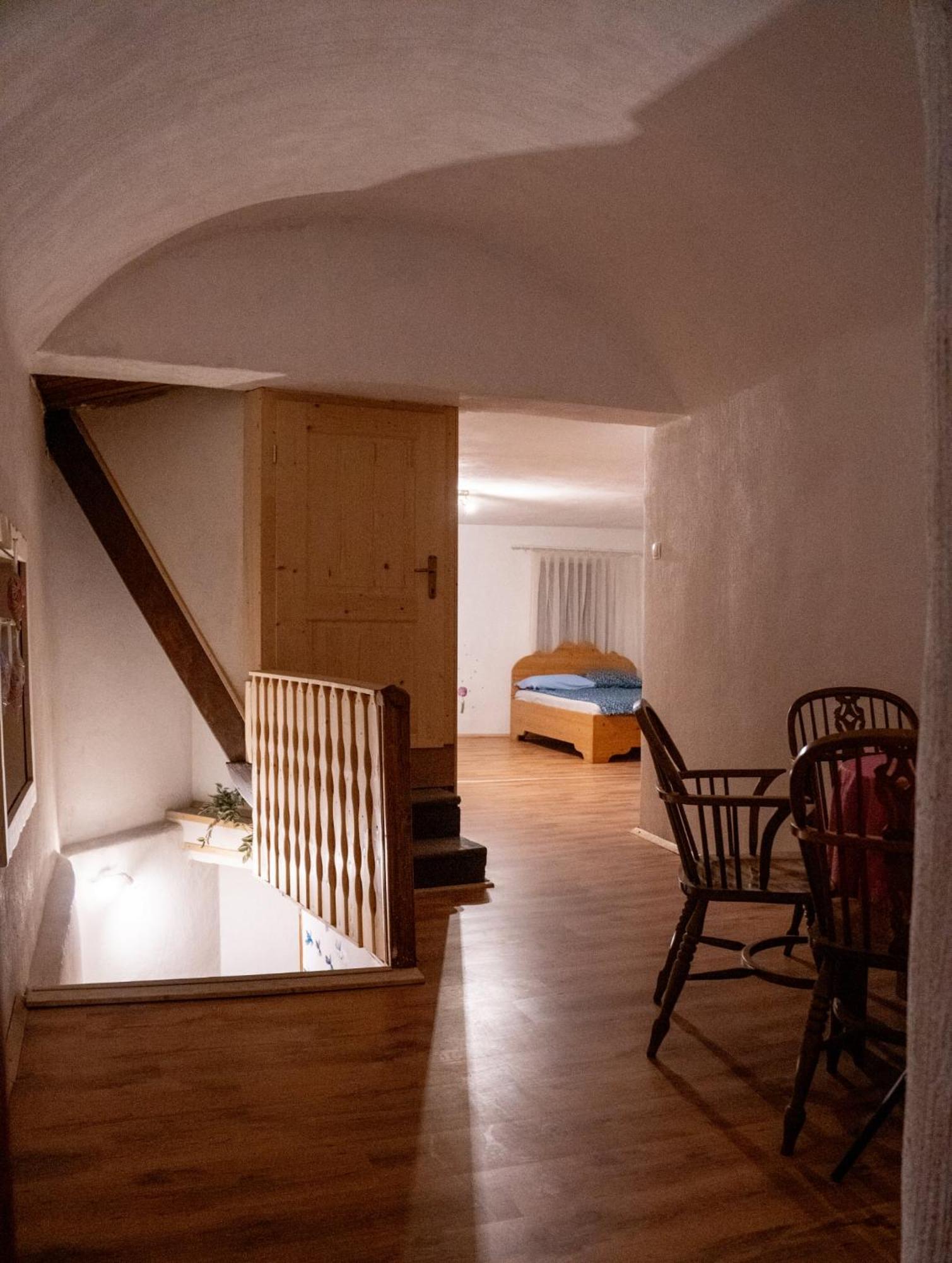 Sigma House Hostel Мойстрана Екстериор снимка