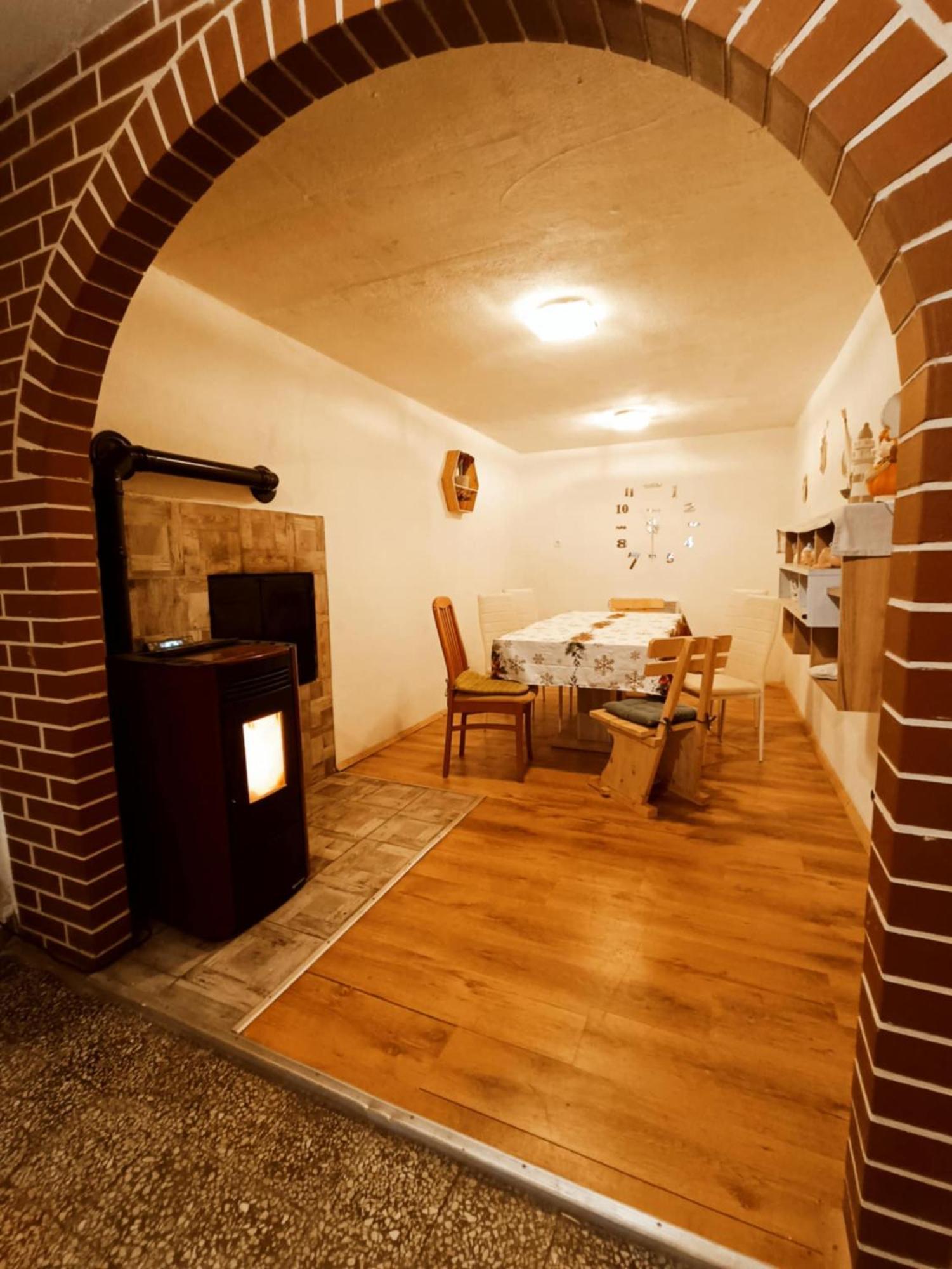 Sigma House Hostel Мойстрана Екстериор снимка